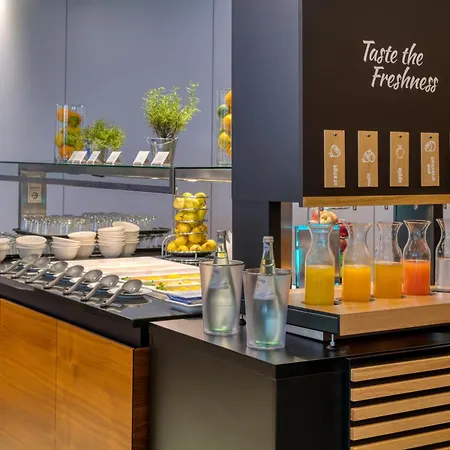 Szálloda Hilton Garden Neckarpark Stuttgart