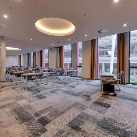 Hilton Garden Neckarpark Stuttgart