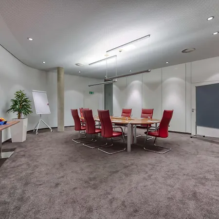 Hilton Garden Neckarpark Stuttgart