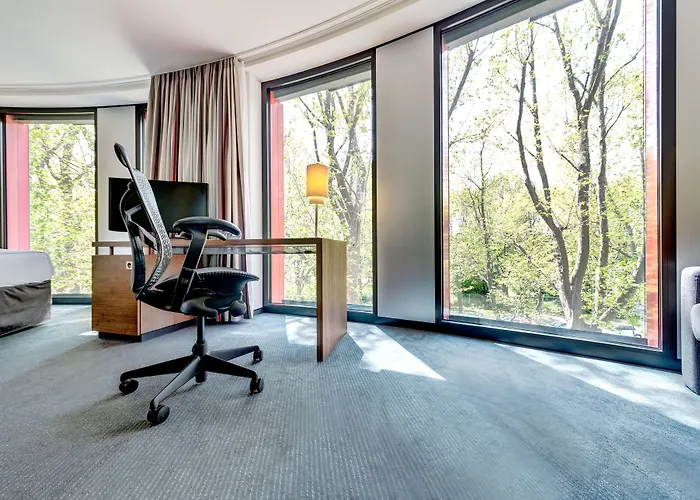 Hotel Hilton Garden Neckarpark 4*