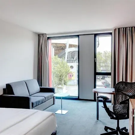 斯图加特希尔顿酒店耐卡公园店 酒店 斯图加特