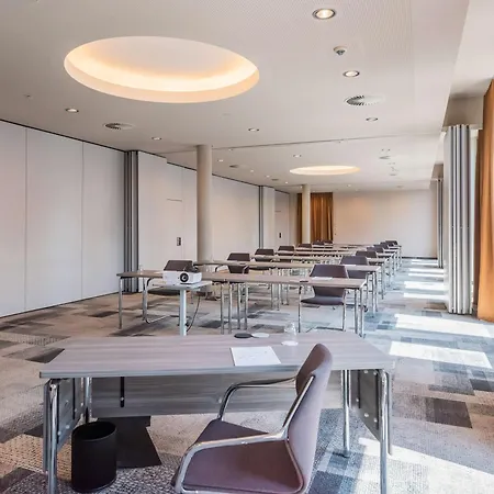 Hotel Hilton Garden Neckarpark Stuttgart