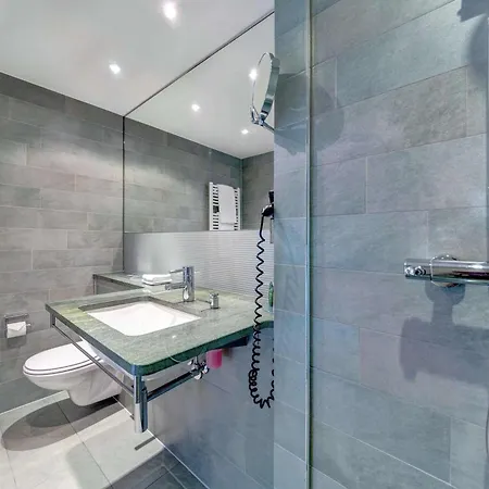 Hilton Garden Neckarpark Hotel Stuttgart