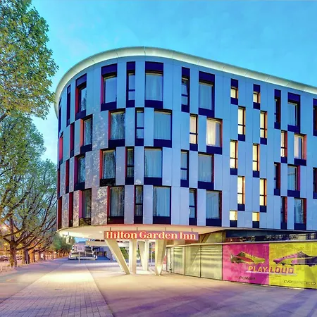 Hilton Garden Neckarpark 4*