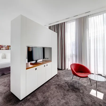 斯图加特希尔顿酒店耐卡公园店 酒店 斯图加特