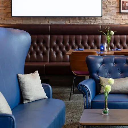 Hilton Garden Neckarpark 4*