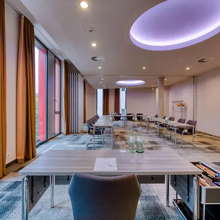 Hilton Garden Neckarpark Hotel