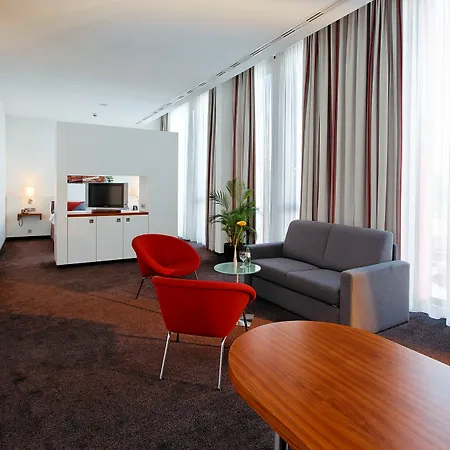 Hilton Garden Neckarpark Hotel