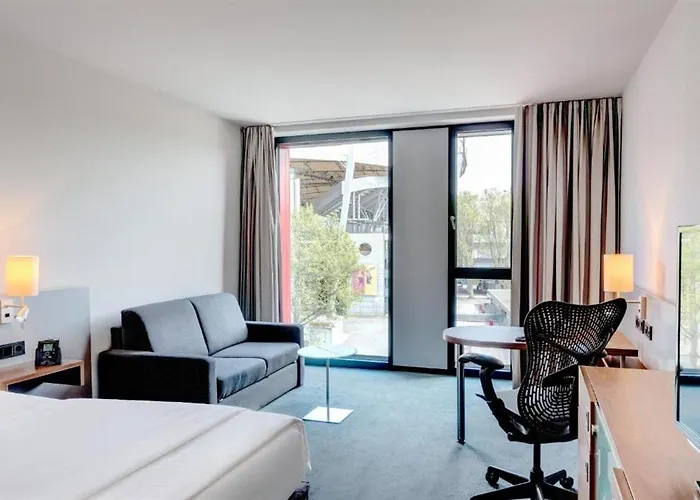 Hilton Garden Neckarpark Otel Stuttgart