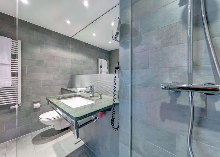 Hilton Garden Neckarpark 4* Stuttgart