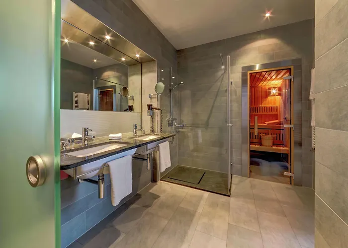 Hilton Garden Neckarpark Hotel