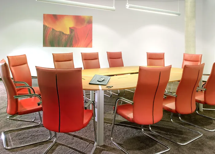 Hilton Garden Neckarpark Hotel 4*