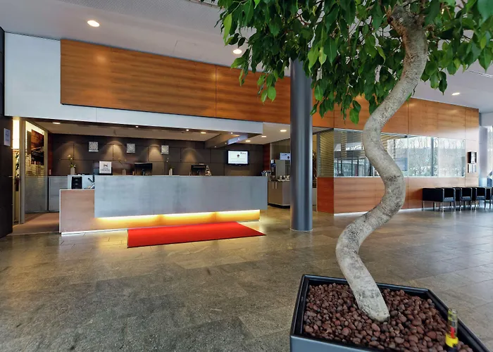 Hilton Garden Neckarpark Otel