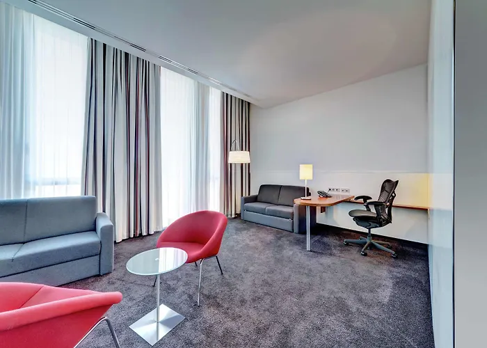 Hilton Garden Neckarpark Otel Stuttgart