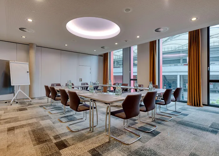 Hilton Garden Neckarpark 4* Stuttgart