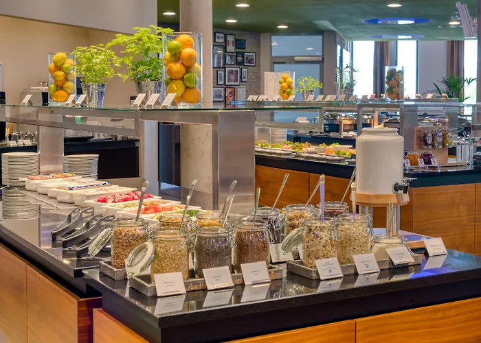 Hilton Garden Neckarpark Hotel 4*