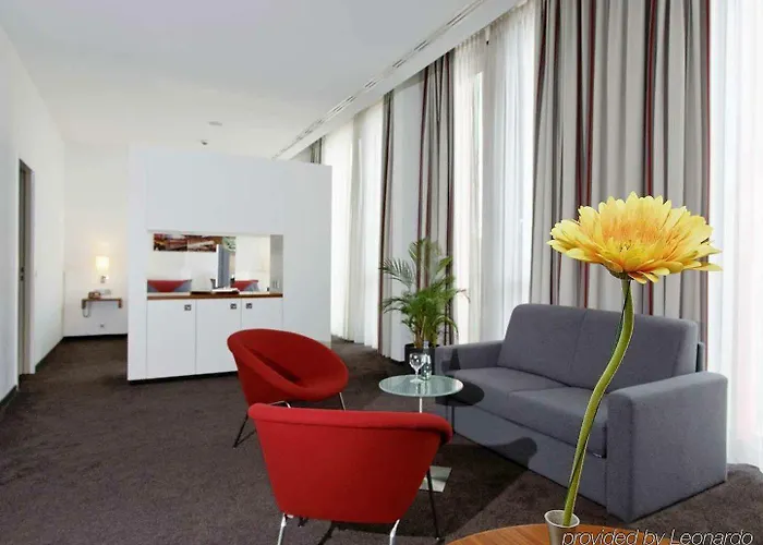 Hilton Garden Neckarpark 4*